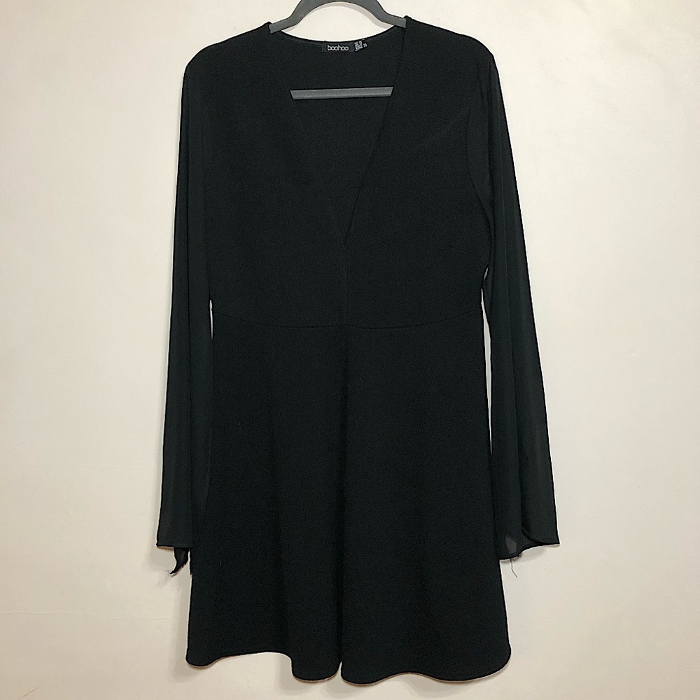 Black BooHoo Dress With Slit Sleeves